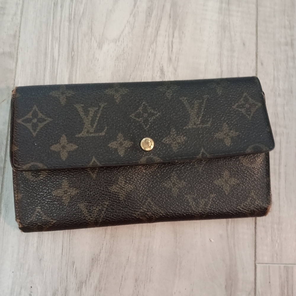 Louis Vuitton Monogram Porte Tresor International Long Trifold Wallet